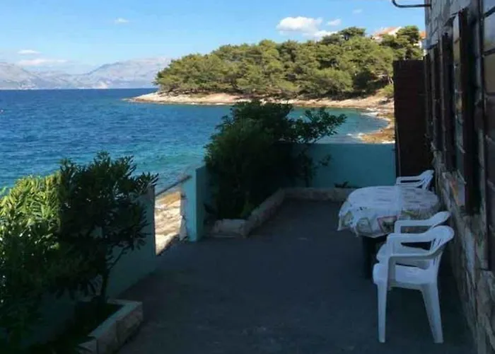 Apartments Sova * Postira
